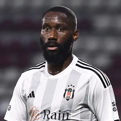 Arthur Masuaku portrait