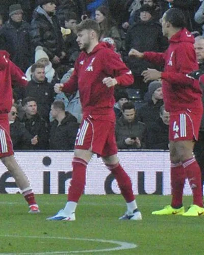 Florian Wirtz — Curtis Jones, Conor Bradley, Virgil van Dijk and Florian Wirtz training prior to the match between Fulham and Liverpool.