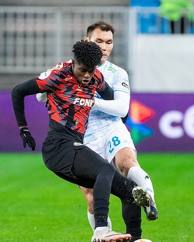 Gilson Benchimol — Benchimol with FC Akron Tolyatti in a game against FC Zenit St. Petersburg.