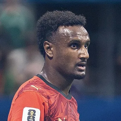 Haissem Hassan portrait