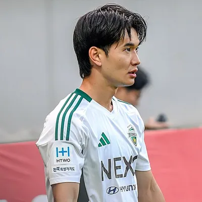 Kim Jin-Gyu portrait