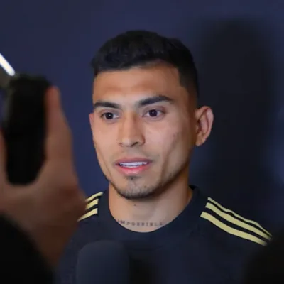Orbelín Pineda portrait