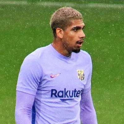 Ronald Araújo portrait